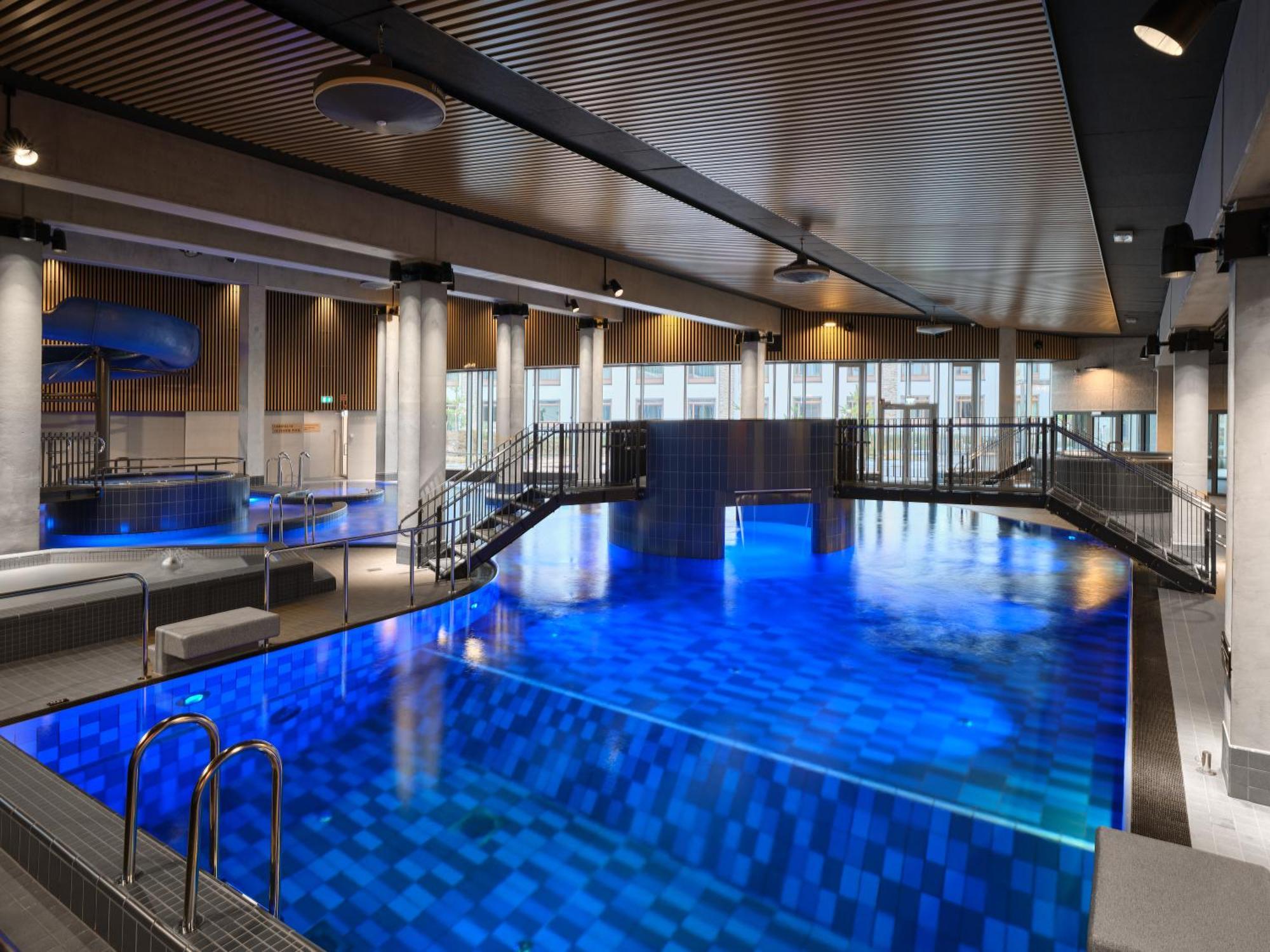Club 4*